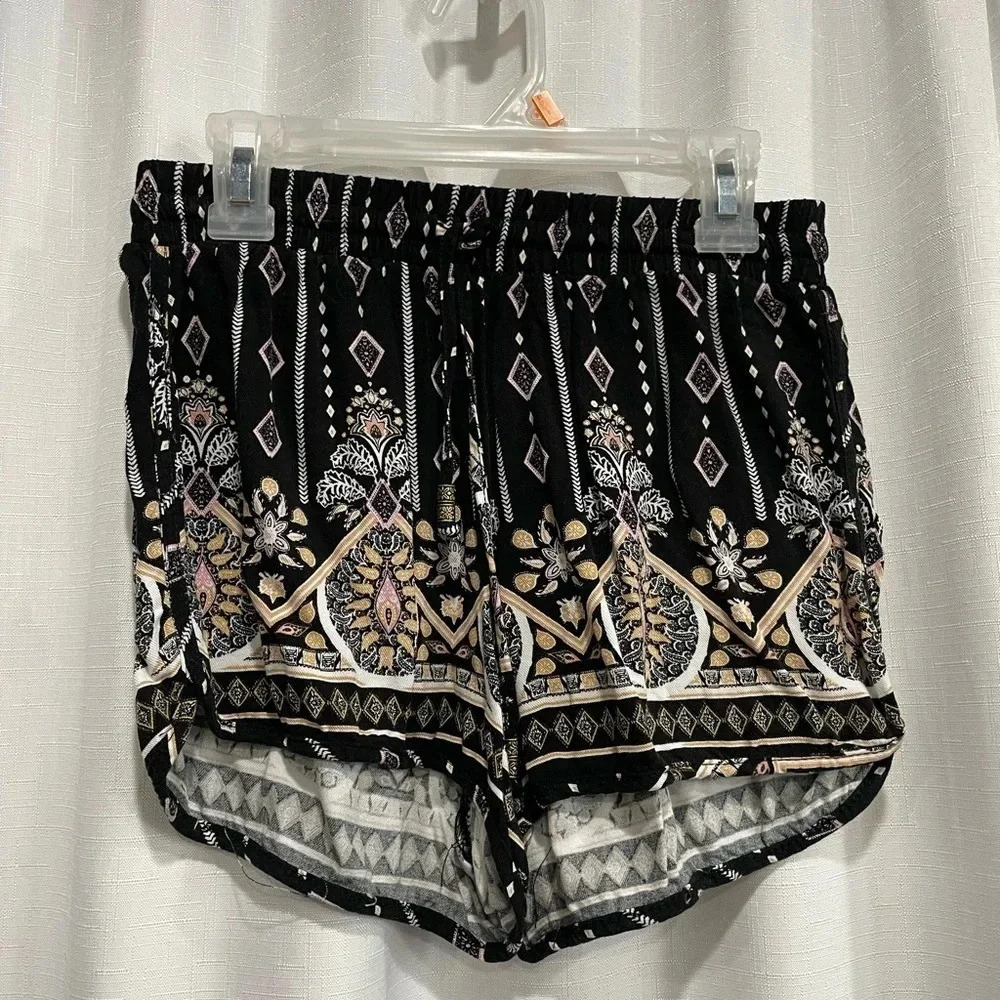 Pink Republic Women’s XS Comfy Shorts Print Floral Black GUC